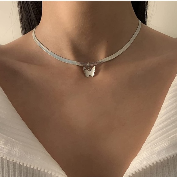 Butterfly Pendant Flat Snake Necklace - Picture 3 of 4